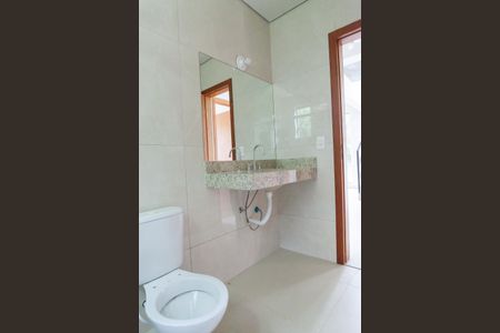 Casa de condomínio à venda com 165m², 3 quartos e 1 vagaBanheiro Social