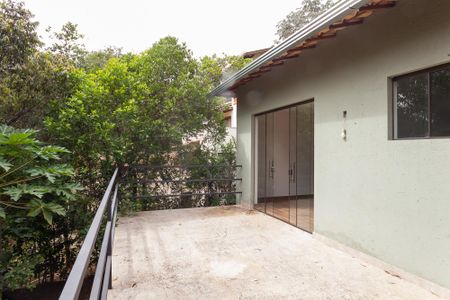 Casa de condomínio à venda com 165m², 3 quartos e 1 vagavaranda suite 2