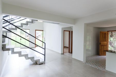 sala de casa de condomínio à venda com 3 quartos, 165m² em Casa Branca, Brumadinho