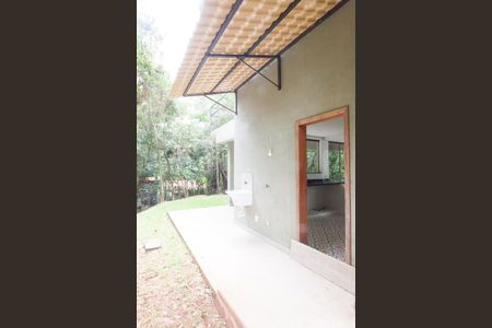 Casa de condomínio à venda com 165m², 3 quartos e 1 vagaÁrea de Serviço