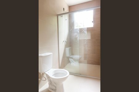 Casa de condomínio à venda com 165m², 3 quartos e 1 vagaBanheiro  suite 2