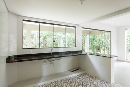 Casa de condomínio à venda com 165m², 3 quartos e 1 vagaCozinha