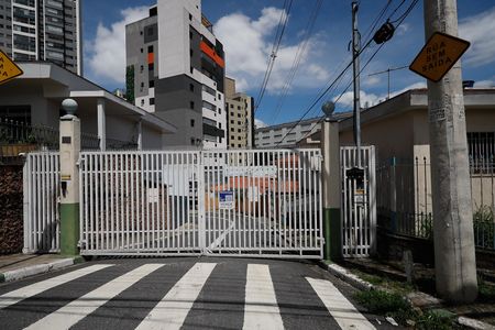 Apartamento à venda com 52m², 2 quartos e 1 vagaPlaca / Fachada 