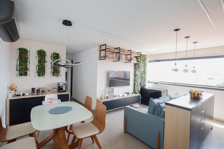 Apartamento à venda com 52m², 2 quartos e 1 vagaSala / Cozinha 