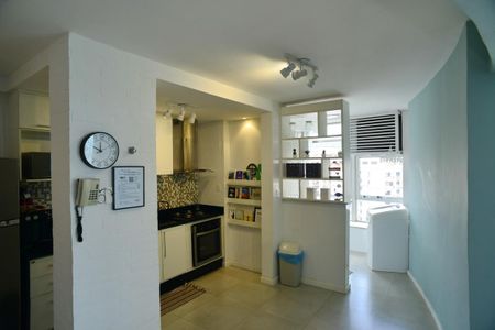 Apartamento para alugar com 90m², 2 quartos e 2 vagasCozinha