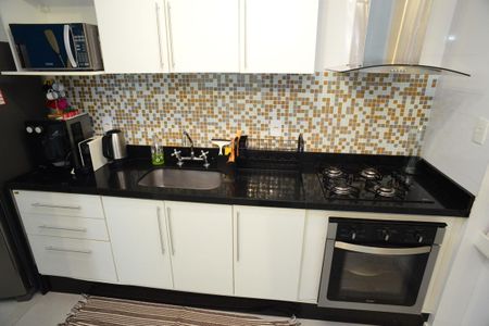 Apartamento para alugar com 90m², 2 quartos e 2 vagasCozinha