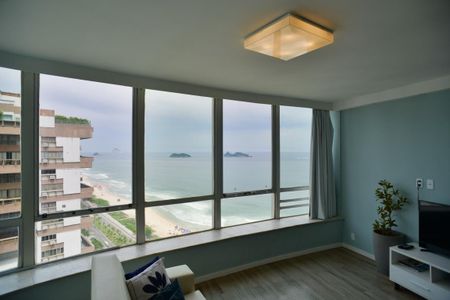 Apartamento para alugar com 90m², 2 quartos e 2 vagasSala