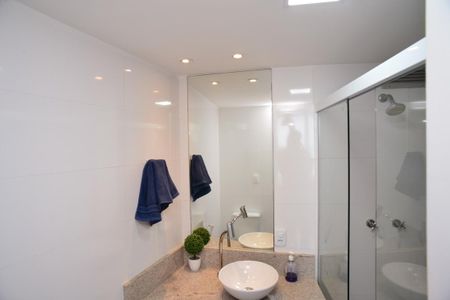 Apartamento para alugar com 90m², 2 quartos e 2 vagasBanheiro da Suíte