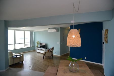 Sala de apartamento para alugar com 2 quartos, 90m² em Barra da Tijuca, Rio de Janeiro