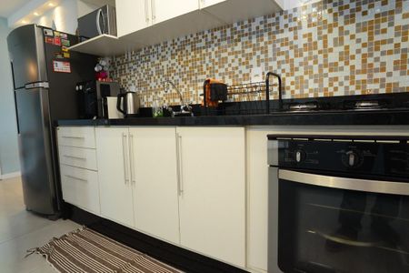 Apartamento para alugar com 90m², 2 quartos e 2 vagasCozinha