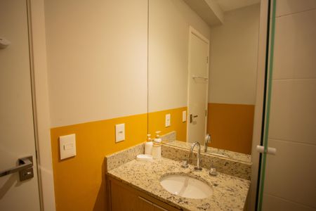 Studio para alugar com 46m², 1 quarto e 1 vaga Studio para alugar com 46m², 1 quarto e 1 vagaBANHEIRO