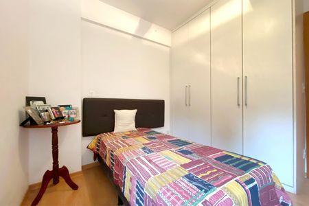 Apartamento à venda com 96m², 3 quartos e 2 vagasQuarto 3