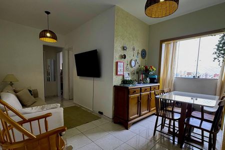 Apartamento à venda com 67m², 2 quartos e 1 vagaSala