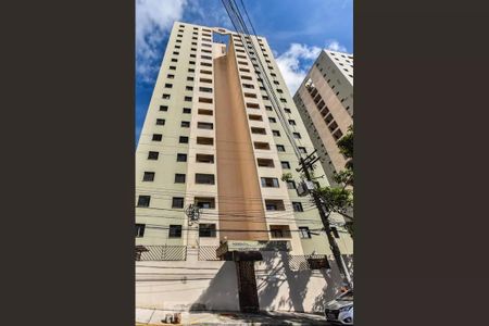 Apartamento à venda com 67m², 2 quartos e 1 vagaFachada e Portaria 