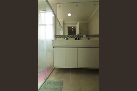 Apartamento à venda com 123m², 3 quartos e 2 vagasQuarto 1 - Suíte Banheiro 