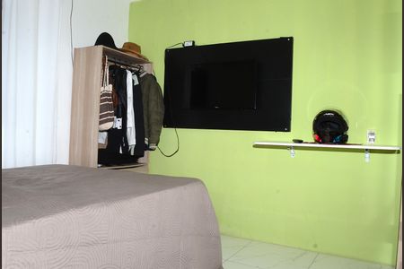 Quarto 1 de casa para alugar com 2 quartos, 60m² em Jardim Vitoria, Belo Horizonte