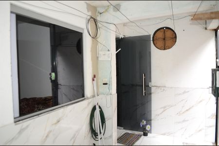 Casa para alugar com 60m², 2 quartos e 1 vagaÁrea de Serviço