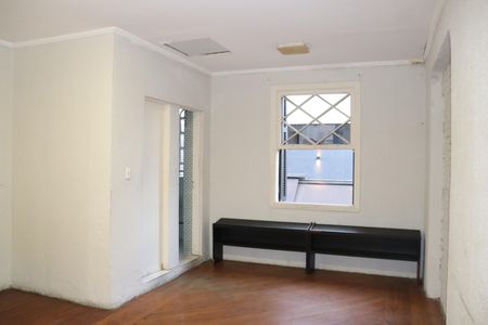 Casa à venda com 79m², 3 quartos e sem vagaDormitório - Suíte