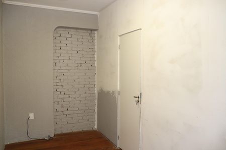 Casa à venda com 79m², 3 quartos e sem vagaDormitório - 2