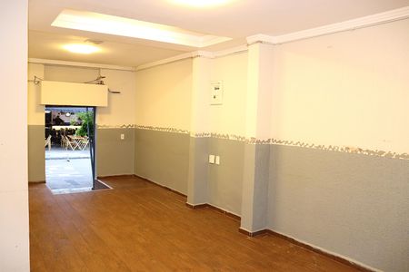 Casa à venda com 79m², 3 quartos e sem vagaSala