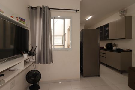 Apartamento para alugar com 110m², 2 quartos e 2 vagasSala
