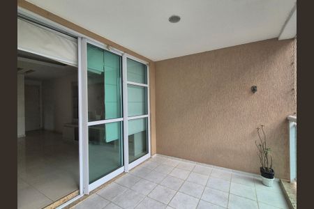 Apartamento à venda com 86m², 3 quartos e 1 vagaVaranda