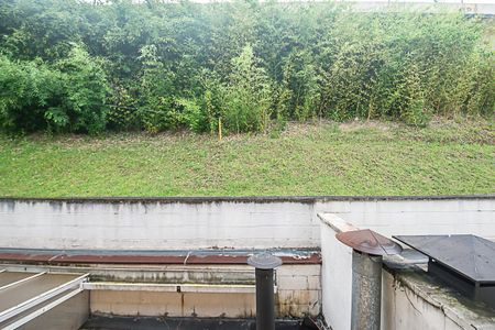 Casa de condomínio à venda com 193m², 4 quartos e 7 vagasVista do Quarto 2