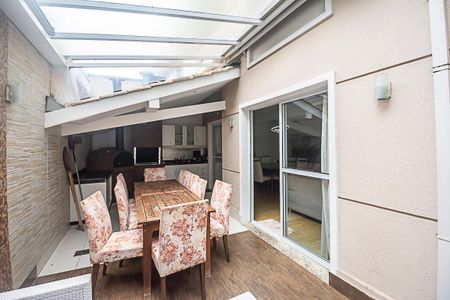 Casa de condomínio à venda com 193m², 4 quartos e 7 vagasVaranda gourmet