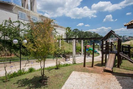 Casa de condomínio à venda com 193m², 4 quartos e 7 vagasÁrea comum - Playground