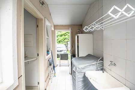 Casa de condomínio à venda com 193m², 4 quartos e 7 vagasÁrea de Serviço