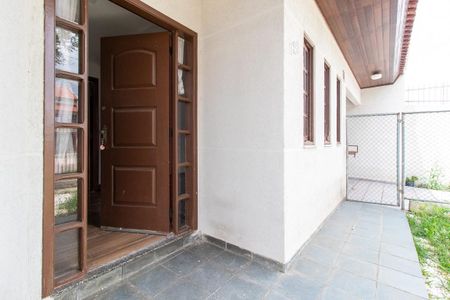 Casa para alugar com 480m², 4 quartos e 3 vagasEntrada