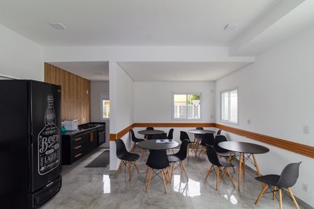 Apartamento para alugar com 32m², 1 quarto e sem vaga Apartamento para alugar com 32m², 1 quarto e sem vagaÁrea comum - Salão de festas