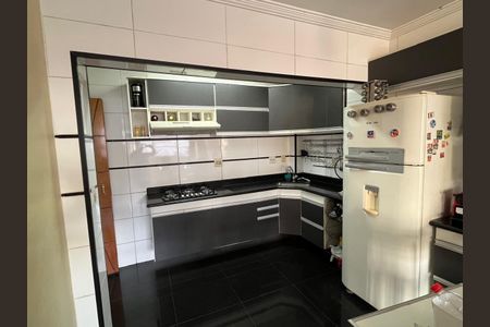 Apartamento para alugar com 2 quartos, 60m² em Boa Vista, São Vicente