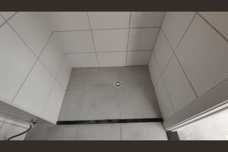 Apartamento à venda com 35m², 2 quartos e sem vaga Apartamento à venda com 35m², 2 quartos e sem vagaBanheiro