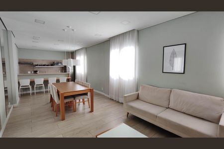 Apartamento à venda com 35m², 2 quartos e sem vaga Apartamento à venda com 35m², 2 quartos e sem vagaSalão de Festas