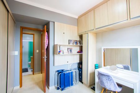 Apartamento à venda com 60m², 2 quartos e 2 vagas Apartamento à venda com 60m², 2 quartos e 2 vagasQuarto 2