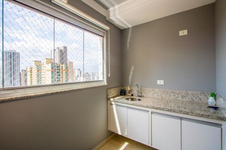 Apartamento à venda com 60m², 2 quartos e 2 vagas Apartamento à venda com 60m², 2 quartos e 2 vagasVaranda da sala