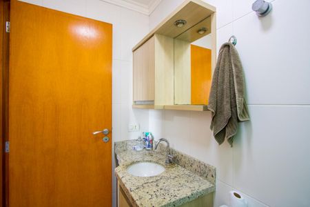 Apartamento à venda com 60m², 2 quartos e 2 vagas Apartamento à venda com 60m², 2 quartos e 2 vagasBanheiro do quarto 1