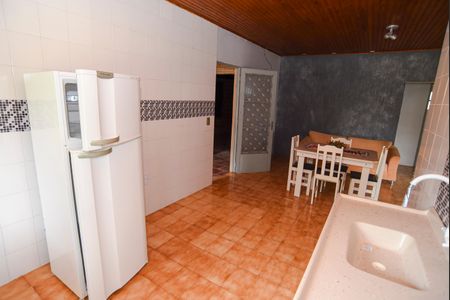 Casa de condomínio para alugar com 120m², 3 quartos e 4 vagasCozinha