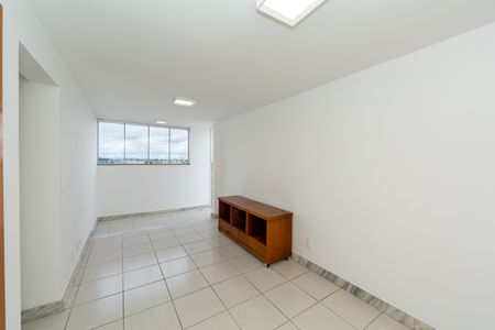 SALA de apartamento para alugar com 2 quartos, 77m² em Buritis, Belo Horizonte