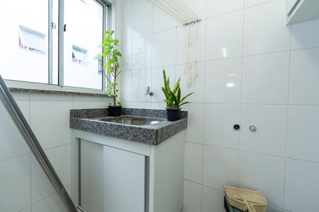 Apartamento para alugar com 77m², 2 quartos e 1 vaga Apartamento para alugar com 77m², 2 quartos e 1 vagaAREA DE SERVICO