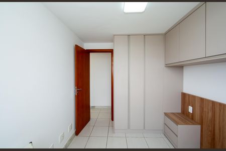 Apartamento para alugar com 77m², 2 quartos e 1 vagaQUARTO2