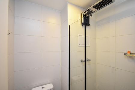 banheiro de kitnet/studio à venda com 1 quarto, 24m² em Vila Madalena, São Paulo