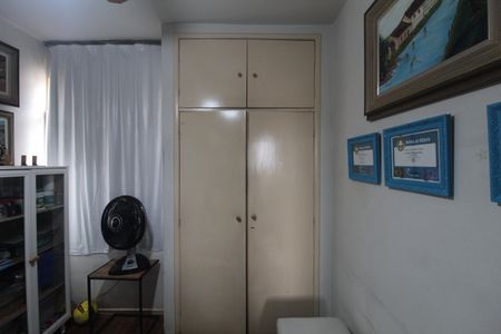 Apartamento à venda com 97m², 3 quartos e 1 vagaQuarto 2