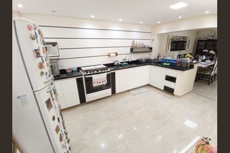 Casa à venda com 3 quartos, 300m² em Lauzane Paulista, São Paulo
