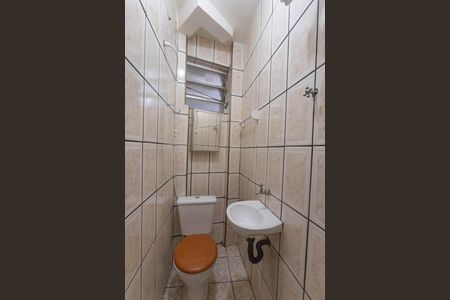 Casa para alugar com 50m², 2 quartos e sem vaga Casa para alugar com 50m², 2 quartos e sem vagaBanheiro 1