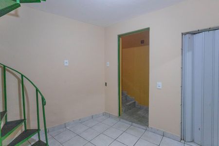 Sala    de casa para alugar com 2 quartos, 50m² em Campanário, Diadema
