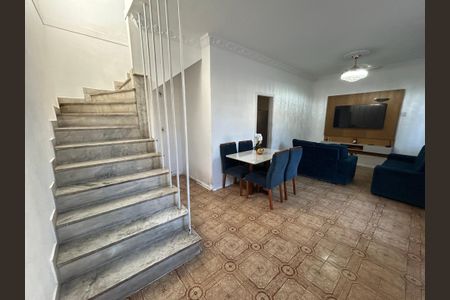 Casa para alugar com 181m², 2 quartos e 1 vagaSala