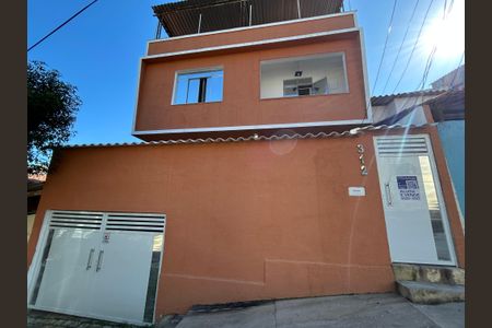 Casa para alugar com 181m², 2 quartos e 1 vagaFachada + plaquinha