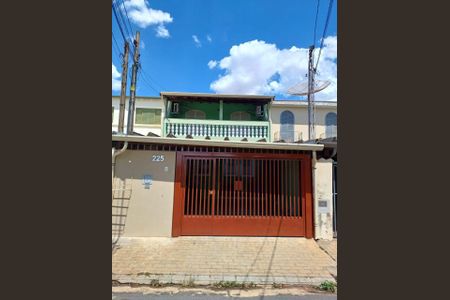 Casa à venda com 75m², 4 quartos e 2 vagasFoto 01